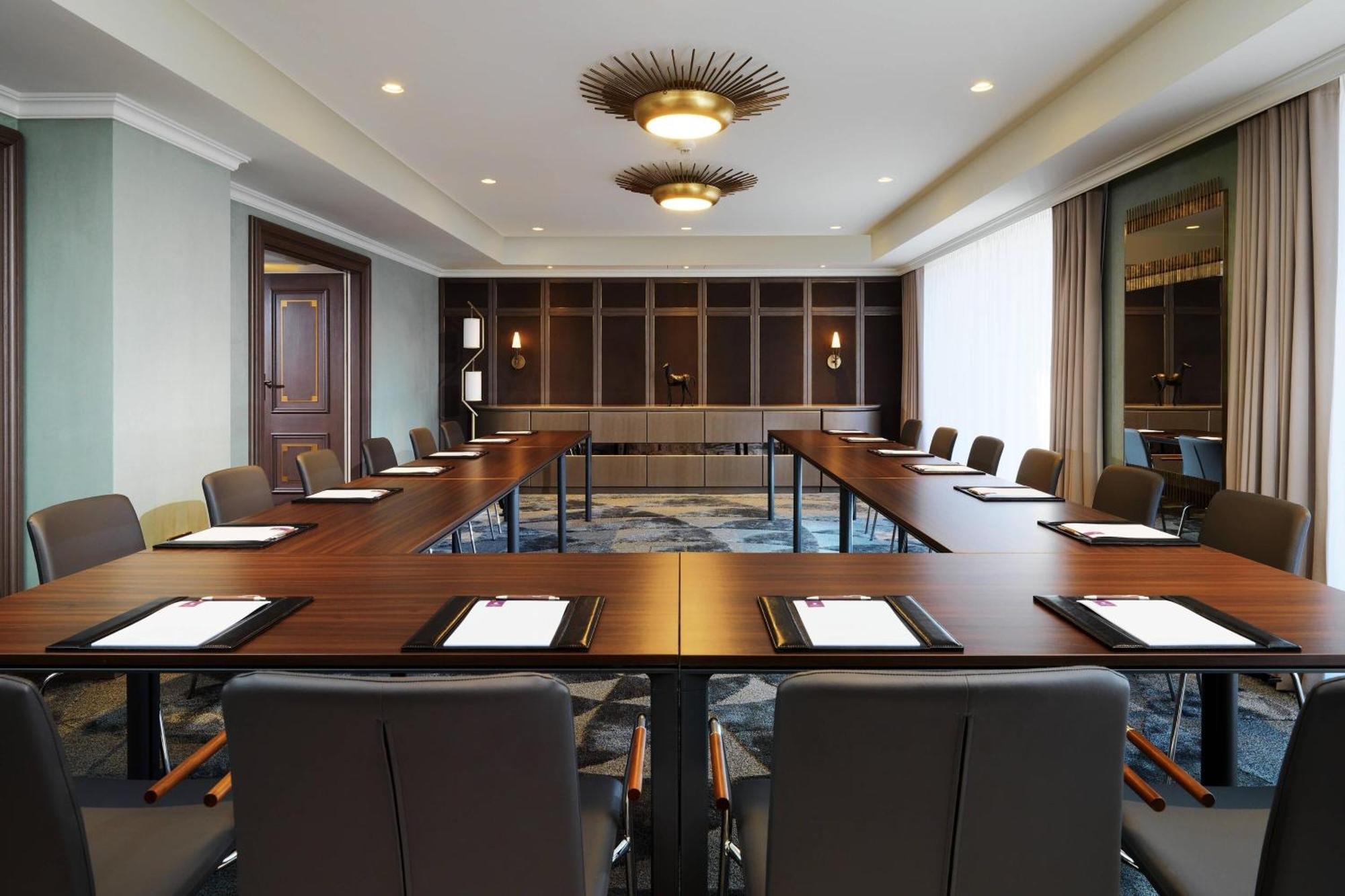 Hotel Bristol, A Luxury Collection Hotel, Warsawa Bagian luar foto Meeting room